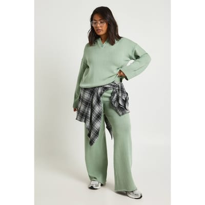boohoo Dames Plus Maat Trui met Kraag en Knoopsluiting en Rechte Broek Co-Ord Set | Sage | Maat: 28