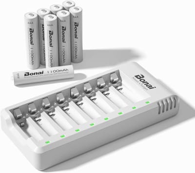 SnelShoppen - Batterijlader met 8 Onafhankelijke Slots & 8 Oplaadbare AAA Batterijen (1100mAh, Ni-MH) - USB Lader Geschikt voor AA/AAA Batterijen met