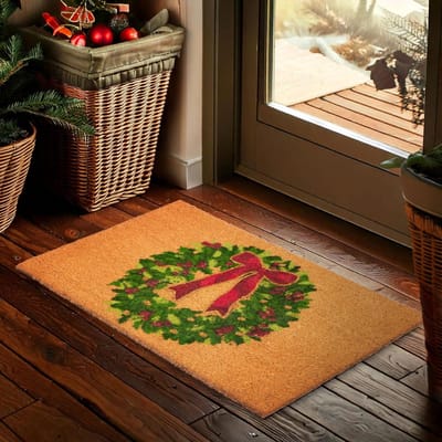 BRUBAKER Kerst Deurmat voor Buiten en Binnen - Kerstkrans met Strik - 45 x 75 cm Inkommat van 100% Kokos - Waterbestendig, Vuilafstotend en Slipvast - Ideaal voor de Voordeur, Tuin en Terras