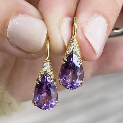 Huitan Waterdruppel Paarse CZ Drop Oorbellen voor Dames Temperament Elegante Dames Oor Accessoires Bruiloft Verjaardag Feest Sieraden white