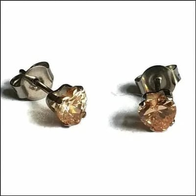 Aramat Jewels | Oorbellen | Stalen Hartjes Oorstekers Zirkonia – Diverse Kleuren & Maten 316L RVS | Zilverkleur / 5 mm / Champagne | | | Staal | Kinderen, Volwassenen | Verkleurd niet