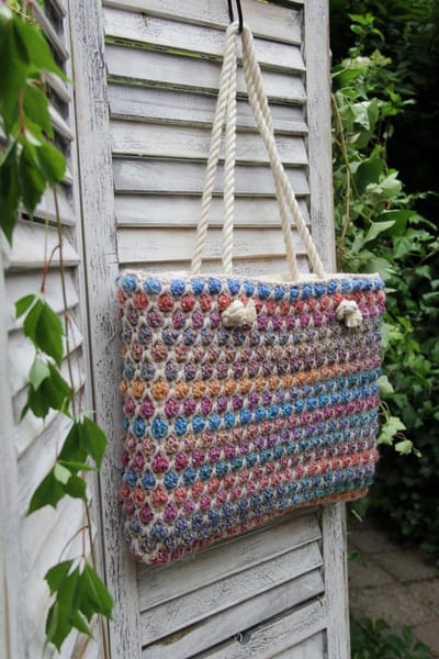 Corneeltje Wol - Haakpakket Tas Moroccan Til Color MC 84 - Haken - DIY - DIY Haakpakket - CA. 35 X 45 CM.