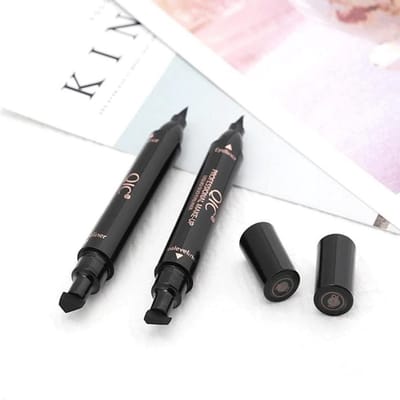 Tweekoppige Eyeliner Stempel 2 IN 1 Eyeliner Potlood - Cosmetische Matte Waterproof Eyeliner - Zwart QIC
