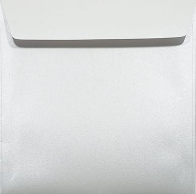 Metallic (parelmoer) witte enveloppen A5 - 170 x 170 mm - 25 stuks - HK zelfklevend met plakstrip - 120 gram - Majestic - Netuno