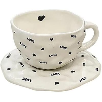 Tasses en céramique irrégulières pincées à la main de style nordique, tasse à café, tasse à dessert avec soucoupes, motif d'amour, tasses à thé exquises de l'après-midi 240ml beige