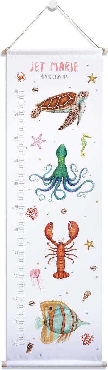 World of Mies groeimeter zeedieren met naam - zeeschildpad octopus kreeft vis - Gepersonaliseerde meetlat van stof - kraamcadeau - Dieren in aquarel geschilderd door Mies - 40 x 140 cm
