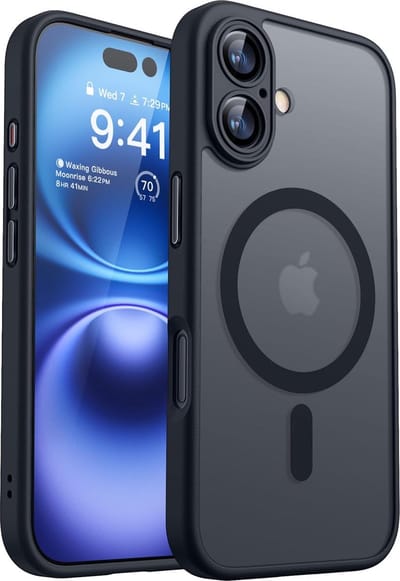 Casemania Hoesje Geschikt voor Apple iPhone 16 - Zwart - Matte Armor Back Cover met Camera Bescherming - Geschikt voor MagSafe