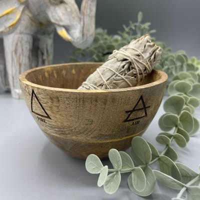 Ancient Wisdom - Decoratief dienblad - Houten dienblad met gesmolten gerecycled glas multicolor - ritueel - smudge - offer - uniek - handgemaakt