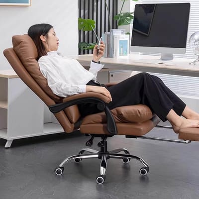Gaming Stoel Ergonomisch met Voetsteun en Lendenkussen – 175° Verstelbare Bureaustoel voor PC Gaming en Kantoor – Hoge Rugleuning met Hoofdsteun – Draaistoel met PU Leer en 360° Wielen – Bruin – Mobili Bella
