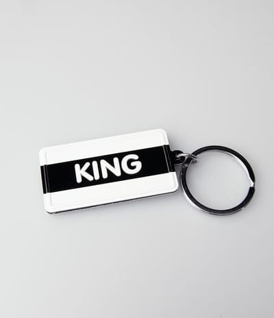 Paper Dreams Sleutelhanger King 13,5 X 4,5 Cm Staal Zwart/wit
