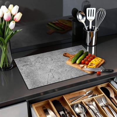 KitchenArt - Urban Stone – Inductie Beschermer - 77x51 cm - Kookplaat Beschermer - Luxe Afdekplaat Inductieplaat - Anti-slip & Oprolbaar - Beschermmat Inductiekookplaat