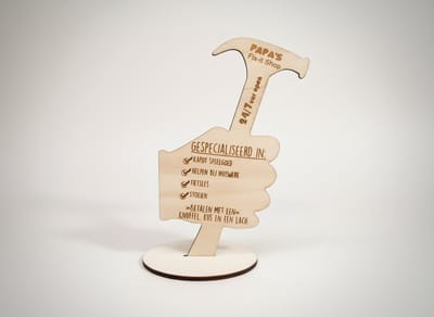 Hip met Pit Creaties - Houten Hamer Fix-it Shop - 20cm - Gegraveerd - Houten Standaard - Vaderdagcadeau Papa Opa Peter - Handige Man Cadeau