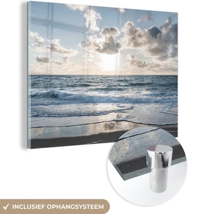 MuchoWow® Glasschilderij 160x120 cm - Schilderij acrylglas - Zee - Wolken - Duitsland - Foto op glas - Muurdecoratie woonkamer - Wanddecoratie slaapkamer - Schilderijen