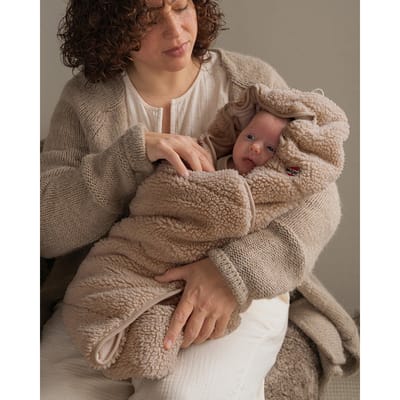 Lodger Wrapper - Teddy Wikkeldeken voor Autostoel - Beige - 0-9 Maanden - Verstelbaar - Omslagdoek Baby