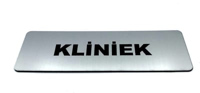 Deurbordje met tekst Kliniek incl. 3M-tape plakstrip - Namengigant Deur Tekstbordje - Deur - incl. 3M-tape plakstrip - Bordje - RVS Look - 150 mm x 50 mm x 1,6 mm - 5 jaar Garantie