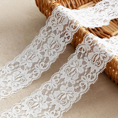 Spitze Weiß, 5 Yards (4,6 m) Spitzenband Breit Weiß, Elastisch Decoratief Ribbon, Band Spitze Bruiloft, Elastisch Breed Spitzenband, Vintage Kantenband, voor Geschenkverpakkingen