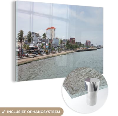 ® Glasschilderij 180x120 cm - Schilderij acrylglas - Golven op Losari beach met Indonesische palmbomen van Makassar - Foto op glas - Muurdecoratie woonkamer - Wanddecoratie slaapkamer - Schilderijen