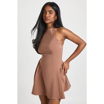 boohoo Dames Halterneck Wijde Rok Mini Jurk | Chocoladebruin | Maat: 42