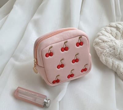 Make-up Tas Kersen - Borduurwerk Reistas - Cherry Embroidery Travel Bag - Makeup Bag - Zachte Pluche Toilettas - Roze