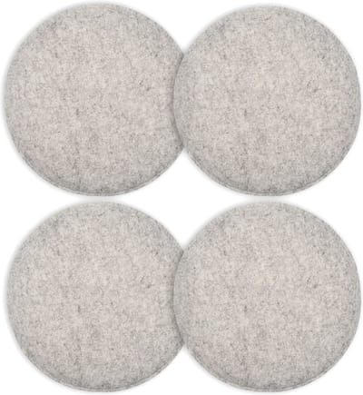 Intirilife zitkussen set van 4 van vilt in grijs - 31,5 x 2,5 cm - Gezellige stoelkussens sierkussens rond voor binnen buiten zitkussens stoelen banken palletkussens