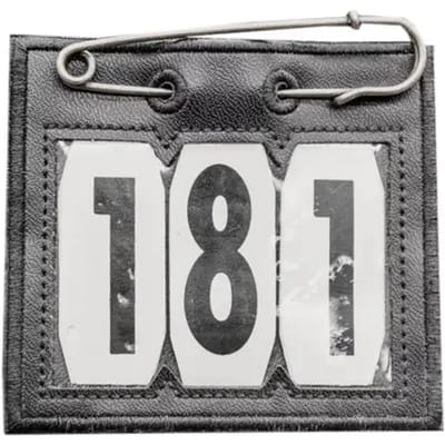 Kentucky Horsewear - Hoofdnummer PVC met veiligheidsspeld zwart