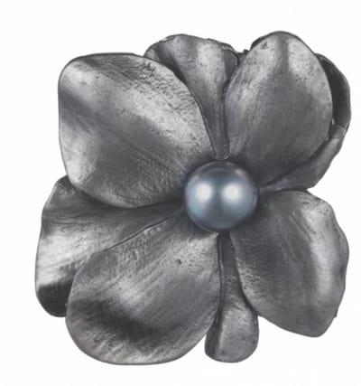 Broche-bloem-grijs - Charme Bijoux