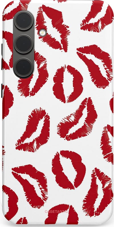 Casetastic Hoesje Geschikt voor Samsung S24 Plus - Stijlvolle Beschermende Duo-layer Case - Liefdeskusjes Rood Zoenen