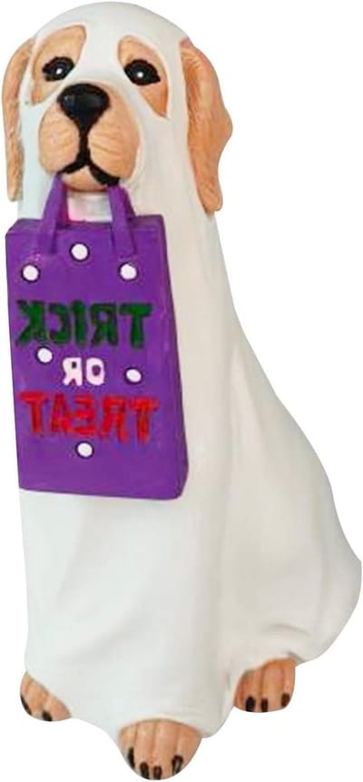 Hond Halloween Beeldje - Harsfiguur met tas - Feestelijke Decoratie - Creatieve Hondenvorm - 18 x 10 x 10 cm