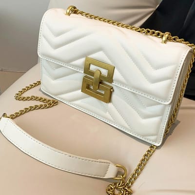 Handtas Kleine Vierkante Tas voor Dames  Dames Veelzijdige Niche Kettingtas  Schoudertas Crossbody Tas Trendy white