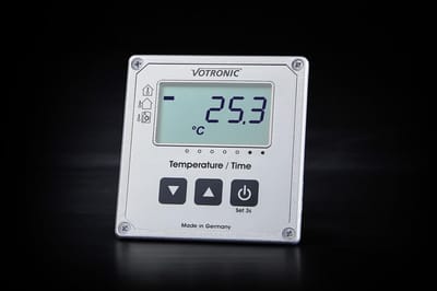 LCD Temperatuurmeter - Digitale Klok - Auto Interieur - S-Display - 21x14x4cm