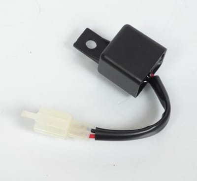 Centrale clignotante electronique 12V 2 poles pour clignotant à ampoule ou LED moto scooter quad