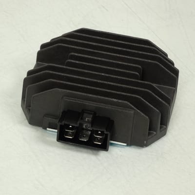 Régulateur redresseur de tension P2R pour Moto Yamaha 600 Fz1 Fazer Abs 2006 à 2008 SH719AA 5VX-81960-00 RGU-222 Neuf