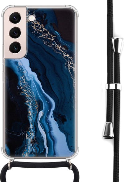 Hoesje met koord - Geschikt voor Samsung Galaxy S22 - Marmer lagoon blauw - Verstelbaar zwart koord - Crossbody - Marmer - Transparant, Blauw - Leuke Telefoonhoesjes