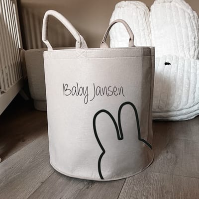 Opbergmand voor babykamer-kinderkamer-woonkamer-Bedrukte mand met konijn en achternaam-Persoonlijke opbergmand kind met achternaam-30x30cm-Sand