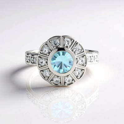 Cavill - 925 Sterling Zilver Ring - 1,395 ct Hemelblauwe Topaas & 18 Zirkonia's - Elegant Filigraan Design - Dames Sieraden