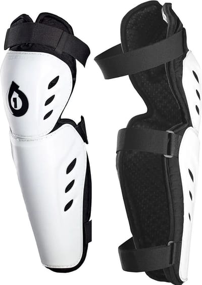 Sixsixone kneecaps comp White MM