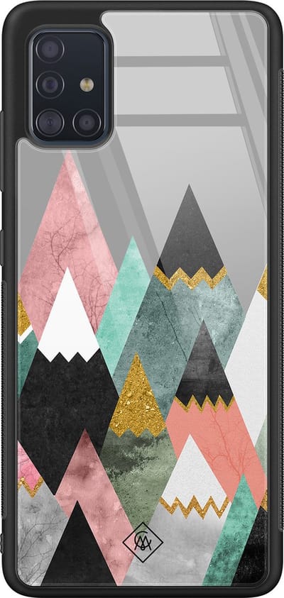 Casimoda® hoesje - Geschikt voor Samsung Galaxy A51 - Marble Mountains - Luxe Hard Case Zwart - Backcover telefoonhoesje - Roze