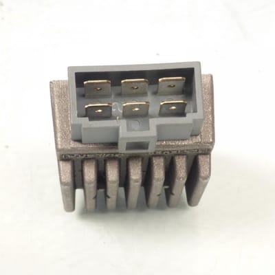 Régulateur redresseur de tension Guilera pour moto Derbi Senda 00H01007841 Neuf