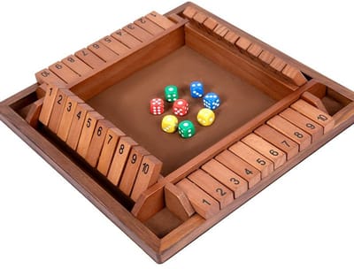 Flero Shut The Box, Houten Dobbelspel, Klepspel - 4 Spelers Familie Bordspel met 8 Dobbelstenen en Houten Bord - Montessori Tactiek- en Rekenspel voor Kinderen en Volwassenen vanaf 3 Jaar - Montessori Klepspel, Familiespel, Reisspel (Bruin)