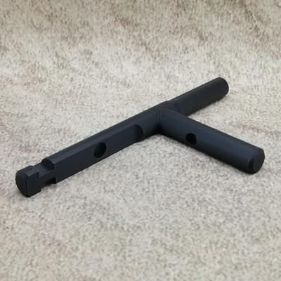 Vervangende Sluiting - Reserveonderdeel Grendel Handvat - Afvalcontainer Reparatie - PETG Weerbestendig - 22.2 x 1.8 x 10.7 cm - Zwart
