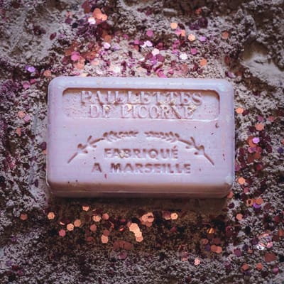 4x Vegan Unicorn Glitter Zeep – Verzorgende Savon de Marseille met Karitéboter (125g) Allergeenvrij - blokzeep - reisverpakking -
