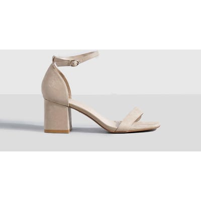 boohoo Dames Brede pasvorm lage block nauwelijks voelbare hakken | Nude | Maat: 37