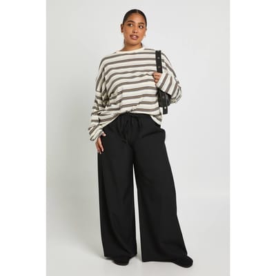 boohoo Dames Plus geweven broek met elastische taille, trekkoord en wijde pijpen | Zwart | Maat: 44