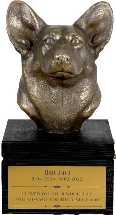 Handgemaakte urn hond met gravure en sculptuur van Pembroke Welsh Corgi