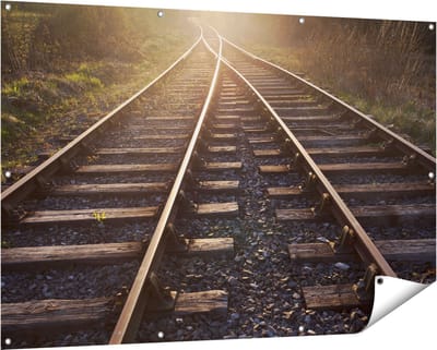 Gards Tuinposter Twee Kruisende Rails Spoorwegen - 150x100 cm - Tuindoek - Tuindecoratie - Wanddecoratie buiten - Tuinschilderij