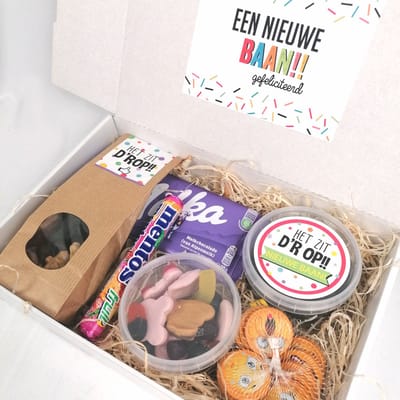 "Het zit d'rop" Nieuwe Baan - Cadeaupakket met Milka, Drop & Snoep - Nieuwe baan Felicitatie Pakket - Snoepcadeau