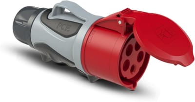 PCE 2153-6tt CEE-koppeling 16A 5-polig 400V 6 uur IP54 GRIP TT | Industriële stekker recht met schroefloze verbindingstechnologie | Rode stroomkoppeling voor bouwplaatsen, werkplaatsen en buitenruimtes