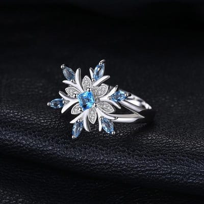 Europese en Amerikaanse Bloemsieraden  Veelzijdige en Modieuze Zirkonia Lichtblauwe Ring  Handjuwelen voor Dames No. 10