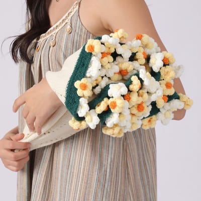Gehaakte deken met boeket - Gehaakte bloemen - Madeliefjesdeken - Rond - Deken - Handgemaakt - Gele en witte bloemen - Zacht en lichtgewicht - Diameter 80 cm - Gebreide deken - Geschikt voor jubilea, afstuderen - Geel en wit
