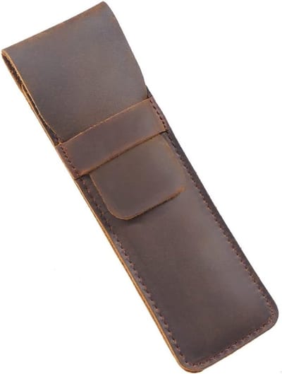 Stijlvolle leren etui voor pennen en potloden met geplooide flap, bruine organizer voor kantoorbenodigdheden